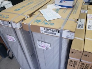 業務用エアコン設置 RZRP160BCDと  RZRP112BCDを東京のある店舗に設置しました。